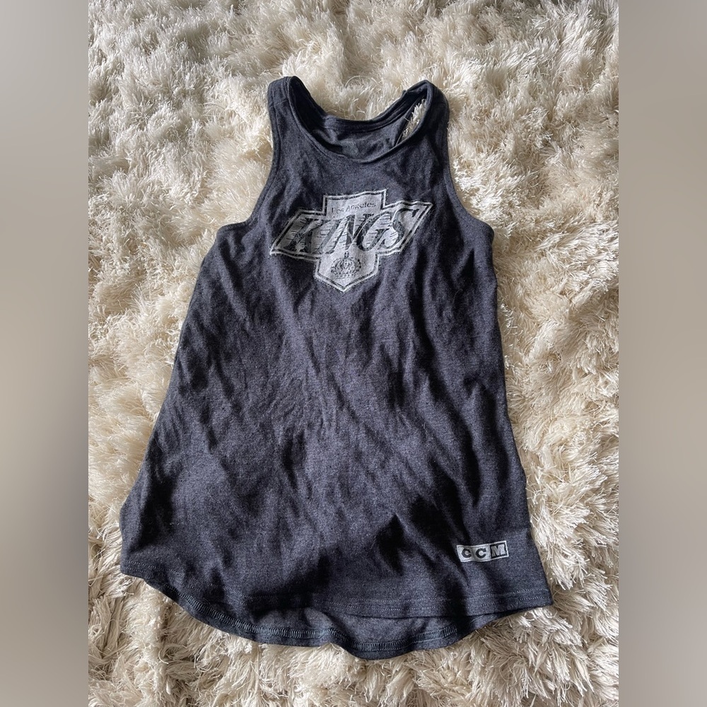 OFFICIAL KINGS HOCKEY • women’s racer back • MED • gently worn​​​​